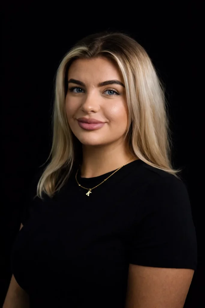 A picture of our lovely receptionist Bobbi who looks after all our clients at Lifestyle salons Aylesbury